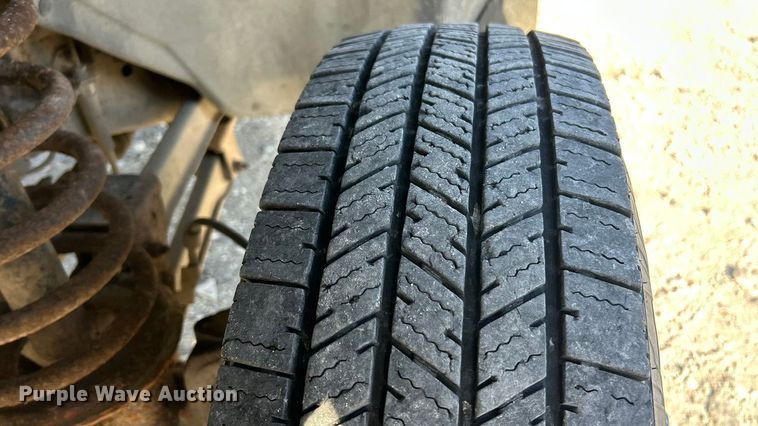 image for item ET6658 1998 Dodge Ram 3500 Quad Cab pickup truck