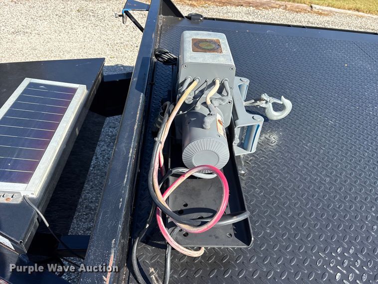 image for item ET7219 2020 Maxey tilt deck utility trailer