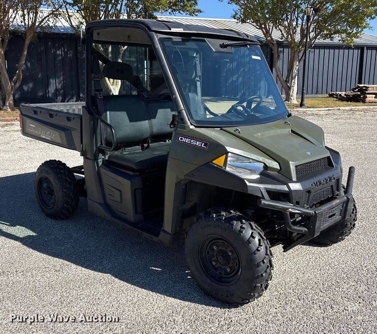 image for item ET7220 2014 Polaris Ranger utility vehicle
