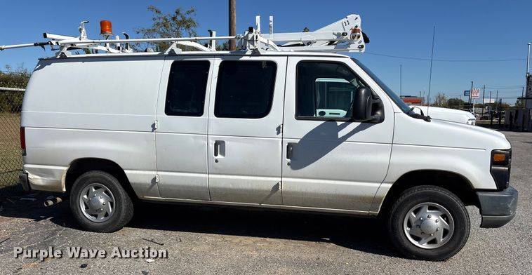 image for item ET7227 2014 Ford E150 van