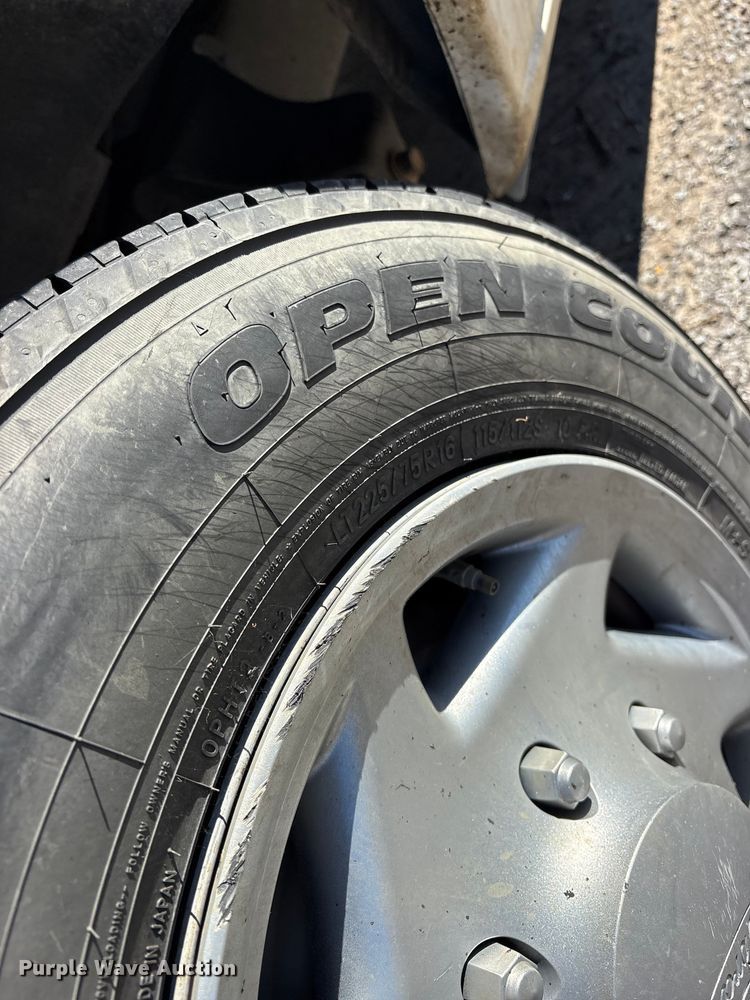 image for item ET7227 2014 Ford E150 van