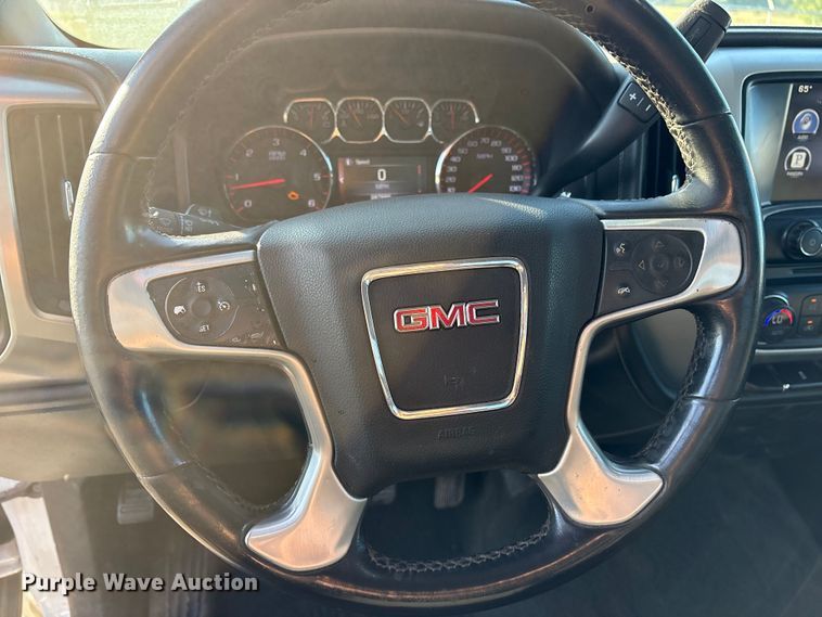 image for item ET7253 2015 GMC Sierra 1500 Double Cab pickup truck