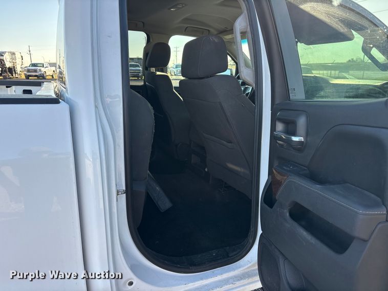 image for item ET7253 2015 GMC Sierra 1500 Double Cab pickup truck