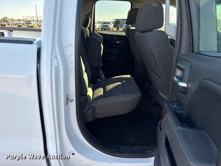 image for item ET7253 2015 GMC Sierra 1500 Double Cab pickup truck