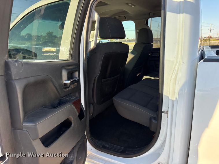 image for item ET7253 2015 GMC Sierra 1500 Double Cab pickup truck