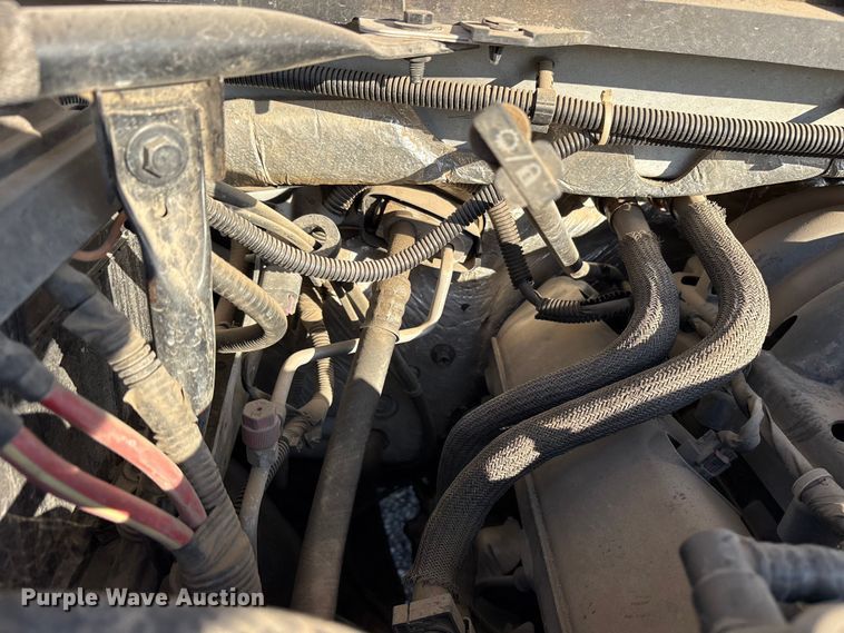 image for item ET7253 2015 GMC Sierra 1500 Double Cab pickup truck