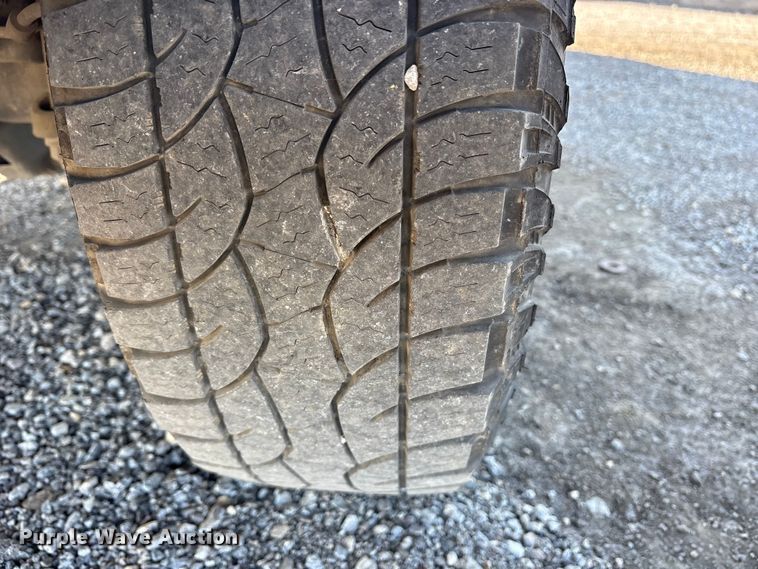 image for item ET7254 2015 Chevrolet Silverado 2500HD Crew Cab pickup truck