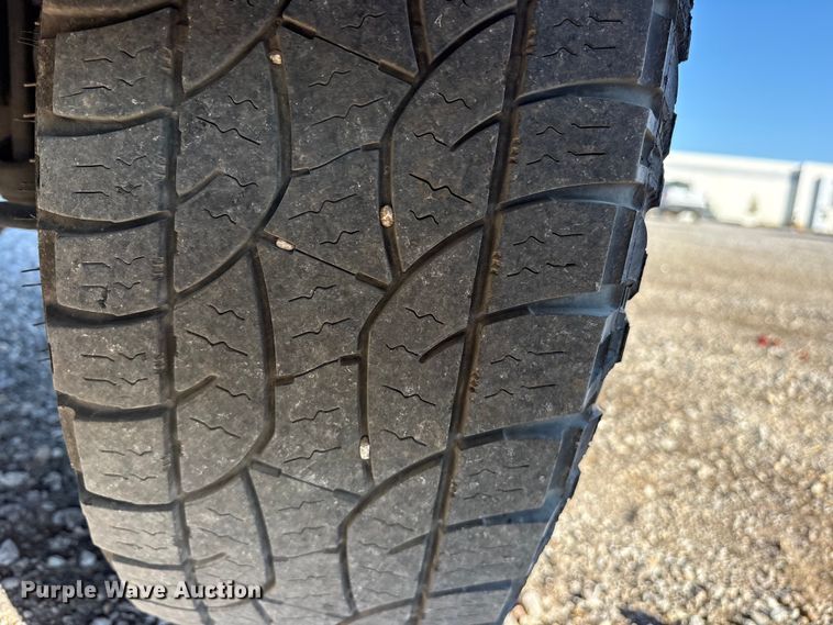 image for item ET7254 2015 Chevrolet Silverado 2500HD Crew Cab pickup truck