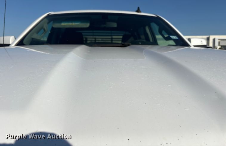 image for item ET7255 2015 Chevrolet Silverado 2500HD Crew Cab pickup truck