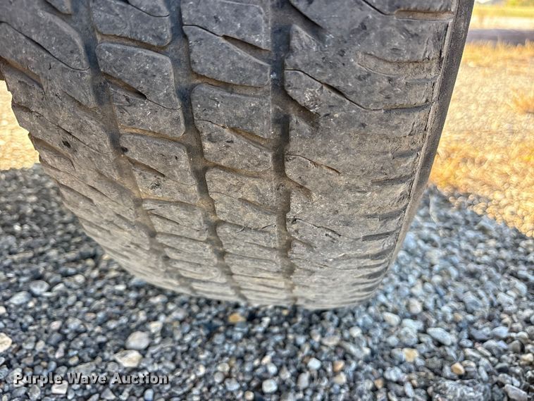 image for item ET7255 2015 Chevrolet Silverado 2500HD Crew Cab pickup truck