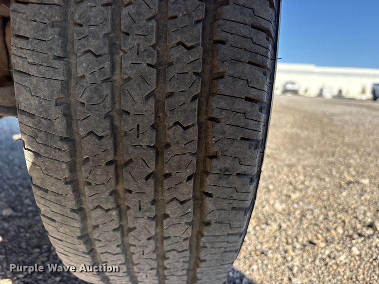 image for item ET7255 2015 Chevrolet Silverado 2500HD Crew Cab pickup truck