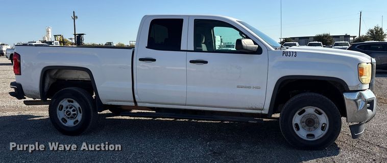 image for item ET7256 2015 GMC Sierra 2500HD Double Cab pickup truck