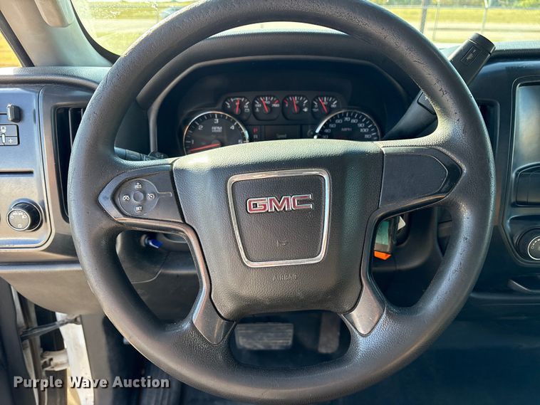 image for item ET7256 2015 GMC Sierra 2500HD Double Cab pickup truck