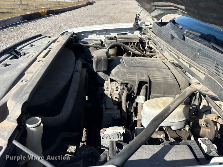 image for item ET7256 2015 GMC Sierra 2500HD Double Cab pickup truck