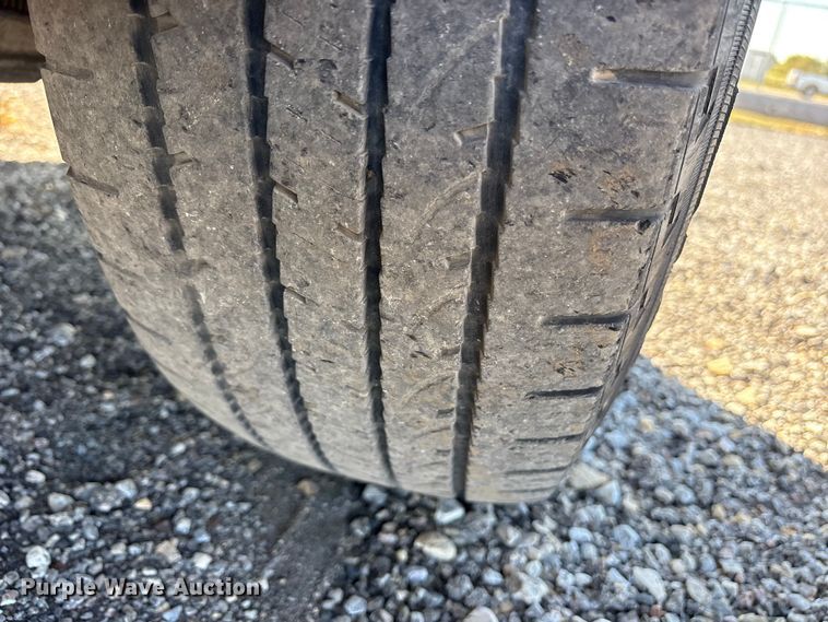 image for item ET7257 2015 GMC Sierra 1500 Double Cab pickup truck