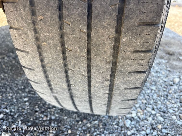 image for item ET7257 2015 GMC Sierra 1500 Double Cab pickup truck