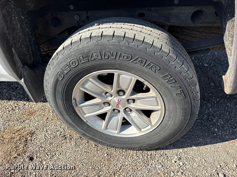 image for item ET7257 2015 GMC Sierra 1500 Double Cab pickup truck