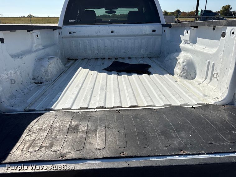 image for item ET7258 2015 GMC Sierra 1500 Double Cab pickup truck