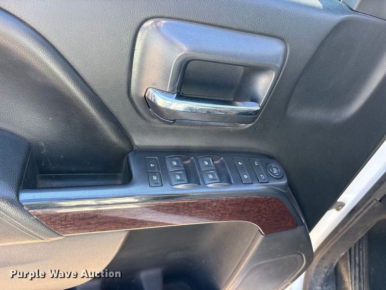 image for item ET7258 2015 GMC Sierra 1500 Double Cab pickup truck