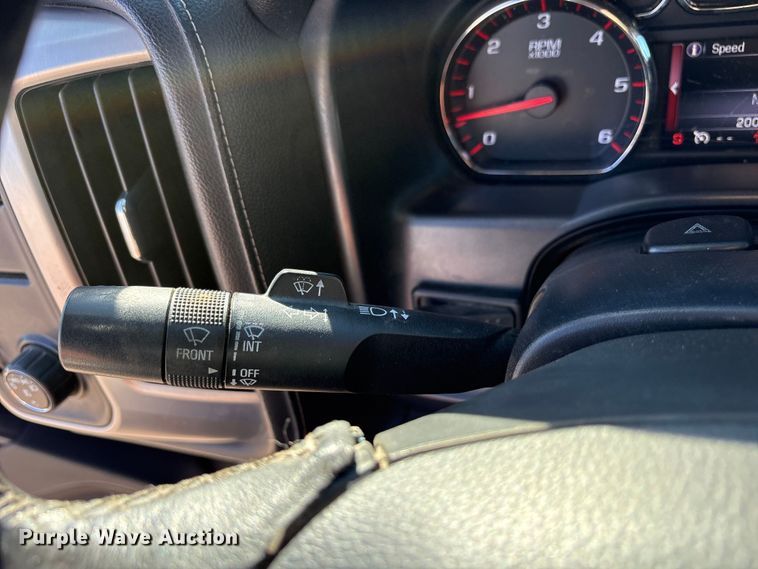 image for item ET7258 2015 GMC Sierra 1500 Double Cab pickup truck