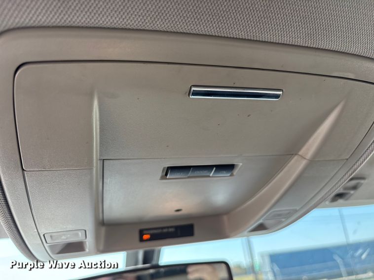 image for item ET7258 2015 GMC Sierra 1500 Double Cab pickup truck