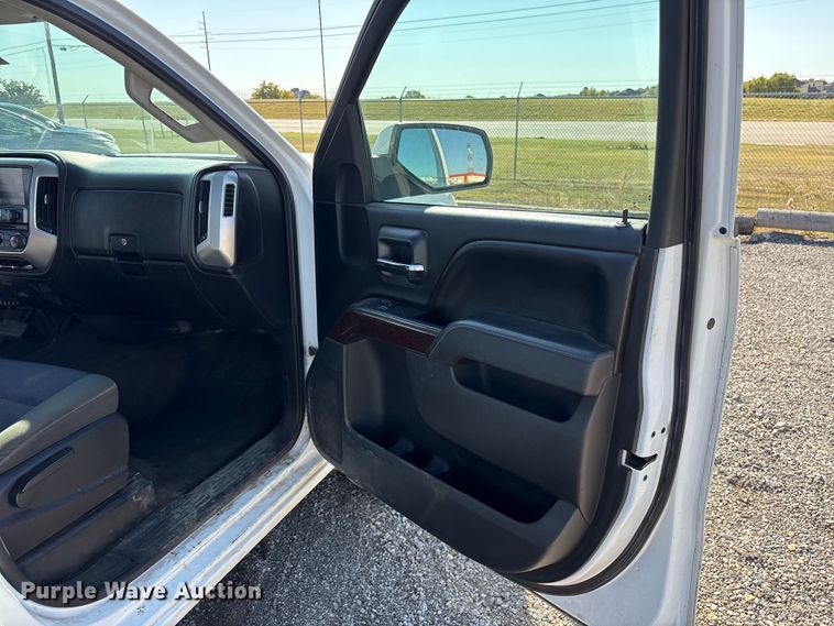 image for item ET7258 2015 GMC Sierra 1500 Double Cab pickup truck