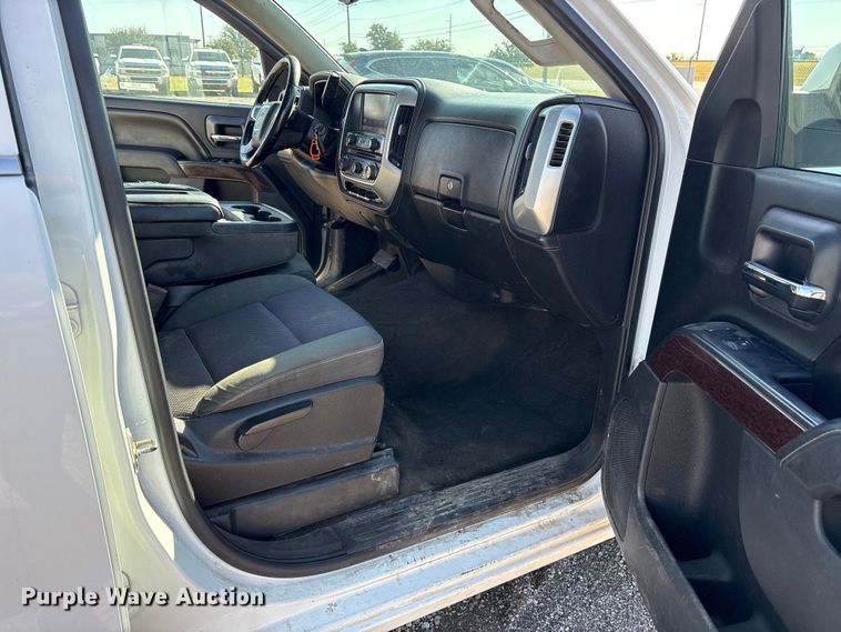 image for item ET7258 2015 GMC Sierra 1500 Double Cab pickup truck