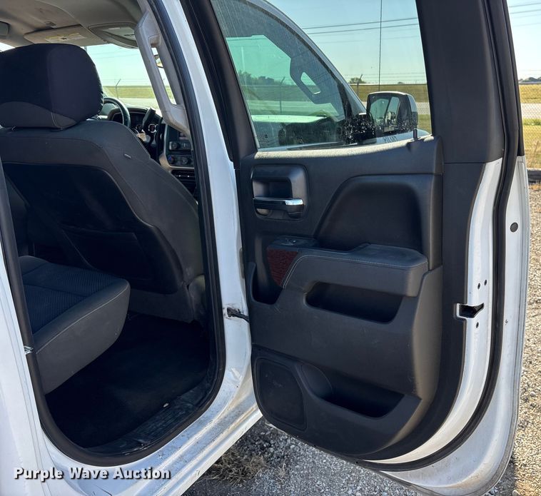 image for item ET7258 2015 GMC Sierra 1500 Double Cab pickup truck