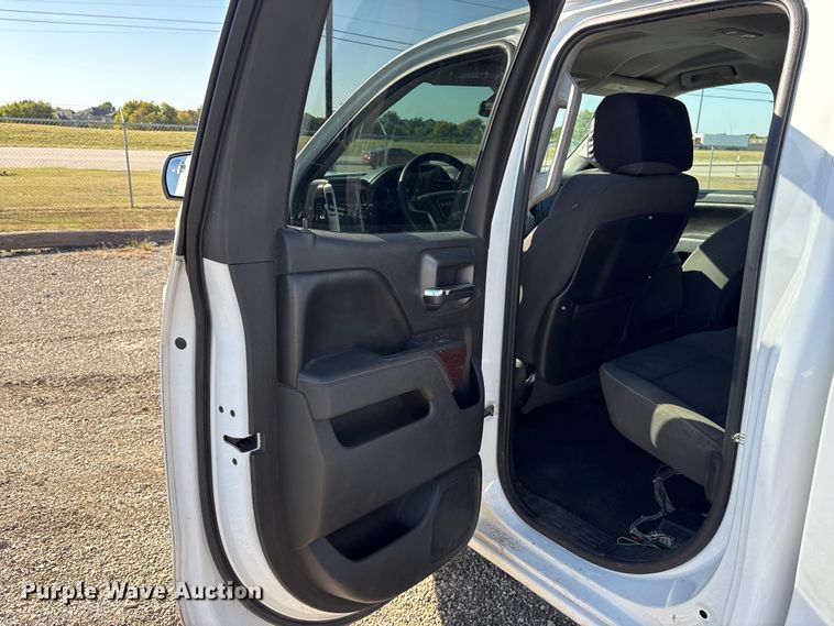 image for item ET7258 2015 GMC Sierra 1500 Double Cab pickup truck