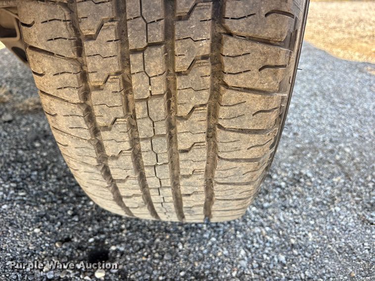 image for item ET7258 2015 GMC Sierra 1500 Double Cab pickup truck