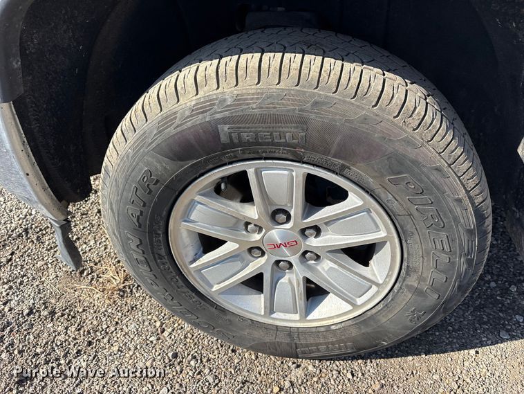 image for item ET7258 2015 GMC Sierra 1500 Double Cab pickup truck