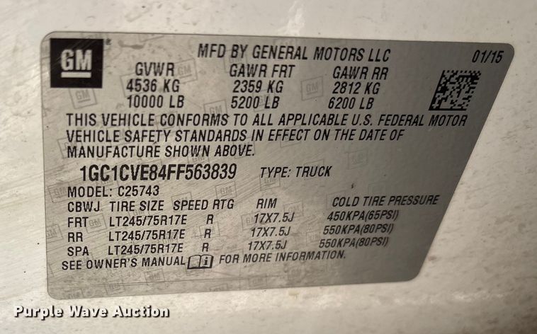 image for item ET7259 2015 Chevrolet Silverado 2500HD Crew Cab pickup truck