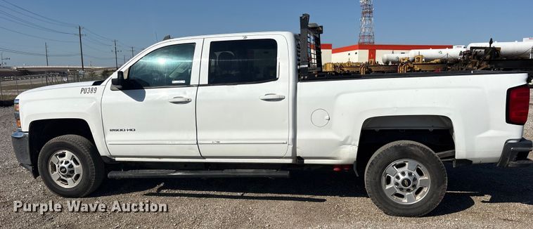 image for item ET7260 2015 Chevrolet Silverado 2500HD Crew Cab pickup truck