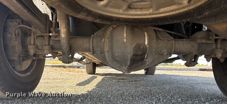 image for item ET7260 2015 Chevrolet Silverado 2500HD Crew Cab pickup truck