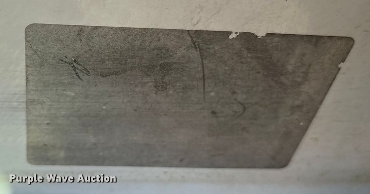 image for item ET7260 2015 Chevrolet Silverado 2500HD Crew Cab pickup truck