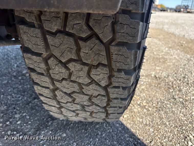 image for item ET7261 2015 Chevrolet Silverado 2500HD Crew Cab pickup truck