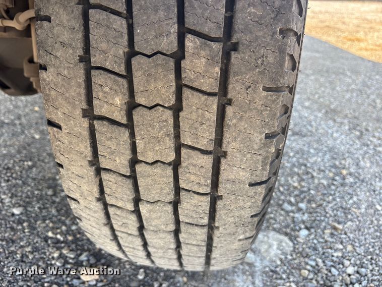 image for item ET7261 2015 Chevrolet Silverado 2500HD Crew Cab pickup truck