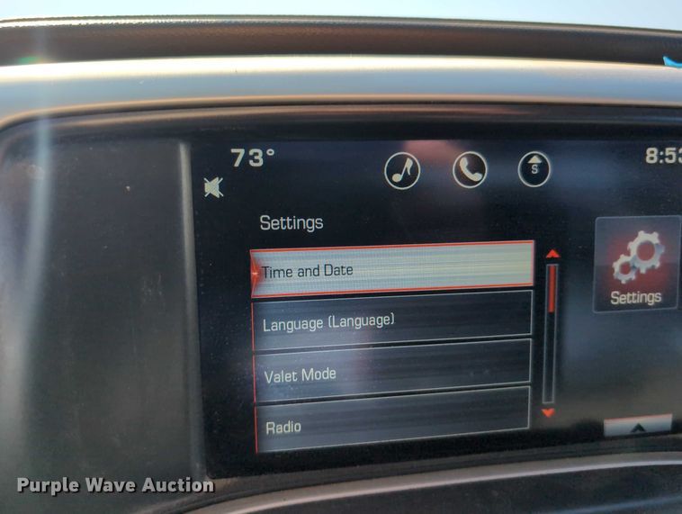 image for item ET7262 2015 GMC Sierra 2500HD Crew Cab pickup truck