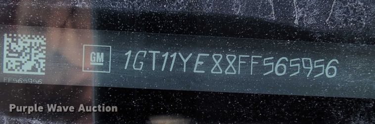 image for item ET7262 2015 GMC Sierra 2500HD Crew Cab pickup truck