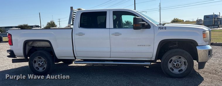 image for item ET7263 2016 GMC Sierra 2500HD Crew Cab pickup truck