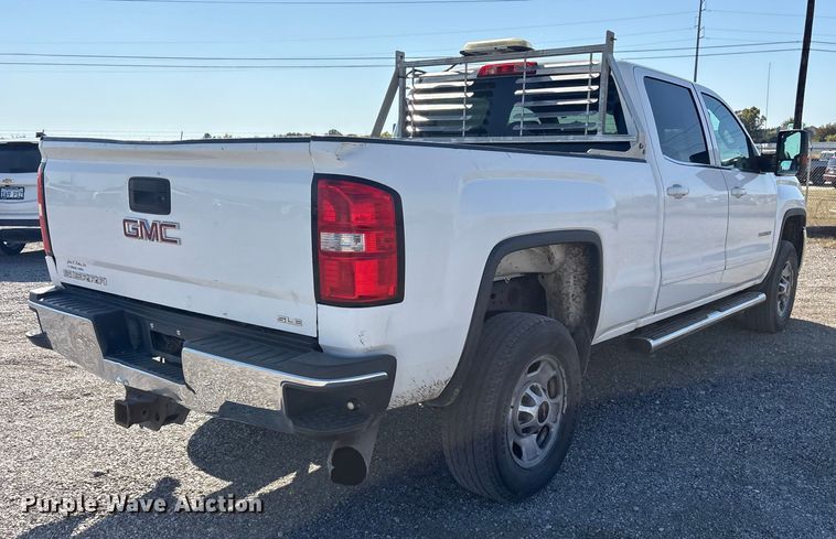 image for item ET7263 2016 GMC Sierra 2500HD Crew Cab pickup truck