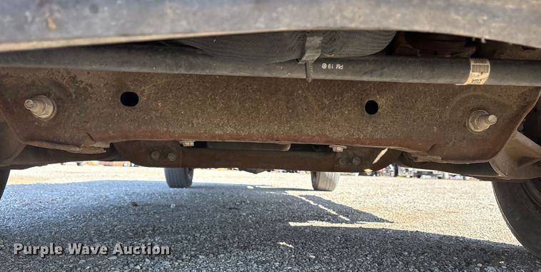 image for item ET7263 2016 GMC Sierra 2500HD Crew Cab pickup truck