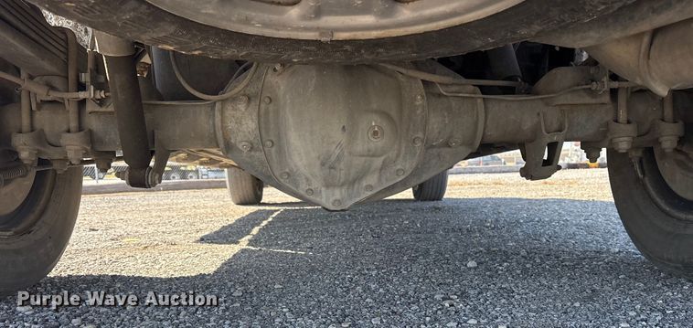 image for item ET7263 2016 GMC Sierra 2500HD Crew Cab pickup truck