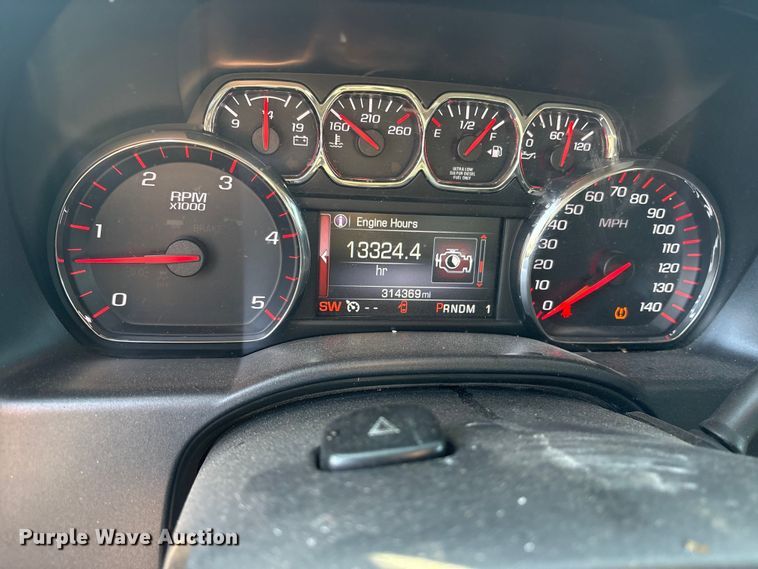 image for item ET7263 2016 GMC Sierra 2500HD Crew Cab pickup truck