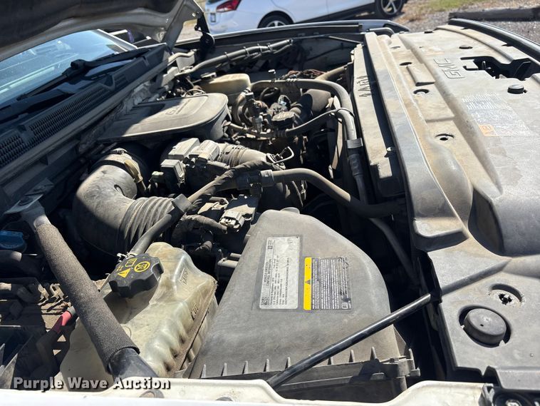 image for item ET7263 2016 GMC Sierra 2500HD Crew Cab pickup truck