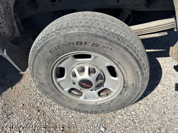 image for item ET7263 2016 GMC Sierra 2500HD Crew Cab pickup truck