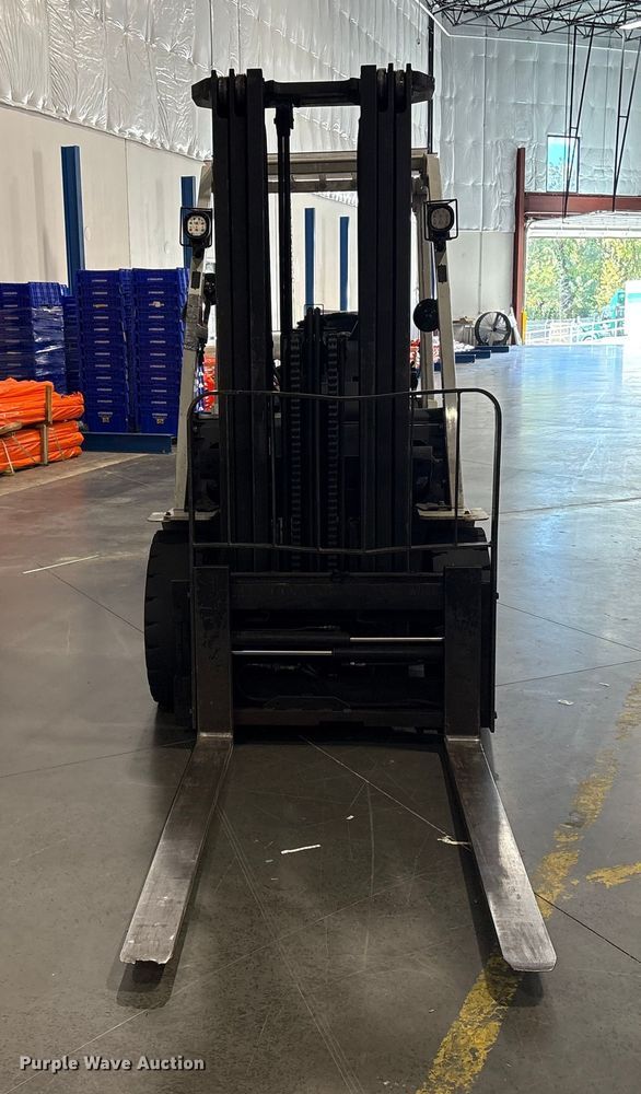 image for item ET8566 2016 UniCarriers PF70 forklift