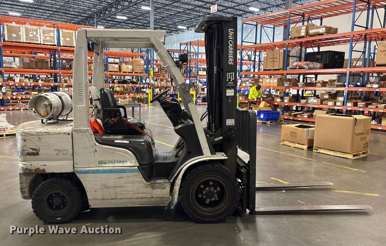 image for item ET8566 2016 UniCarriers PF70 forklift