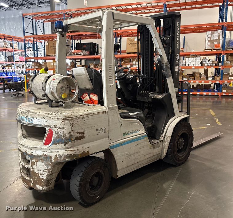 image for item ET8566 2016 UniCarriers PF70 forklift
