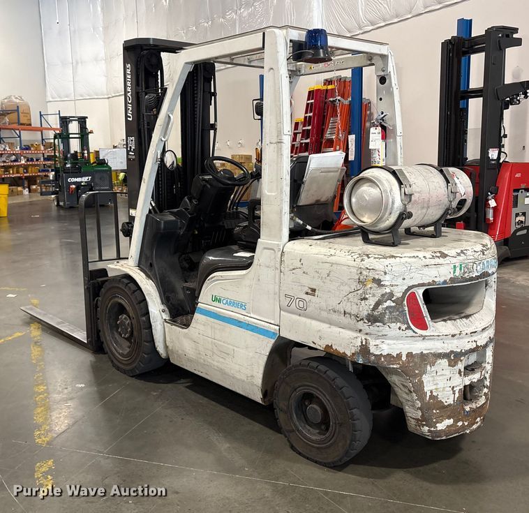 image for item ET8566 2016 UniCarriers PF70 forklift